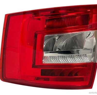 Schlussleuchte Rückleuchte rechts Skoda Octavia 5E9945112B