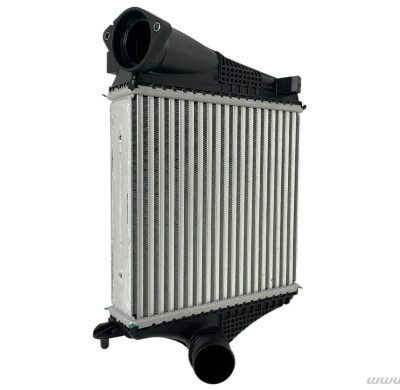 Ladeluftkühler Audi Q7 Q8 VW Touareg 4M0145804BN